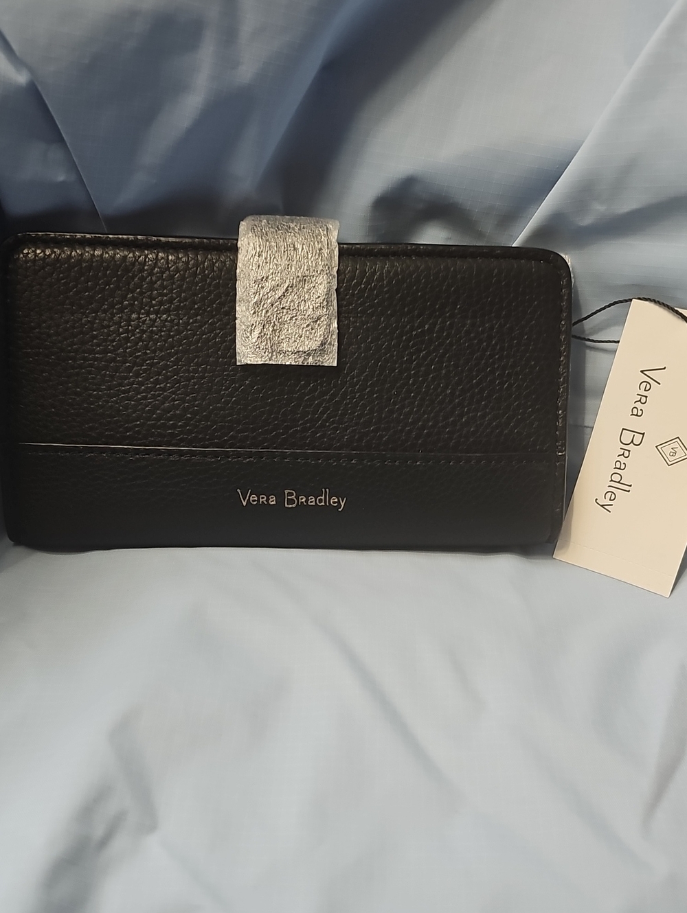 Vera Bradley RFID Finley Wallet In Black Pebbled Leather